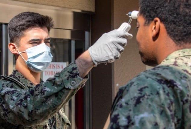 还想参军拿绿卡？美军方颁布最新征兵禁令，在