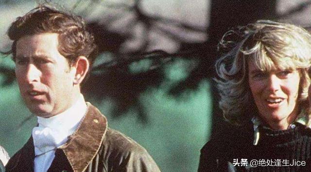 72岁卡米拉依旧受宠！头顶戴安娜的珍珠泪王冠，得意笑容藏不住