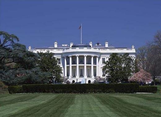 三大“抗疫巨头”沦陷后，特朗普终于害怕了，