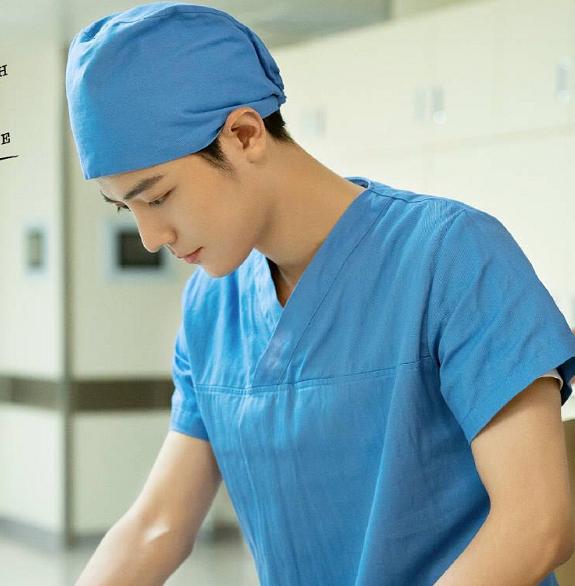 杨紫新剧定档8月，同期对手强大，谁能胜出还要