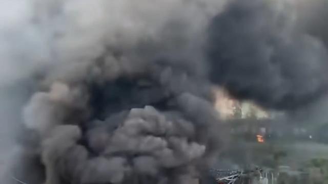 浙江温岭油罐车爆炸，破坏力惊人！高速公路已