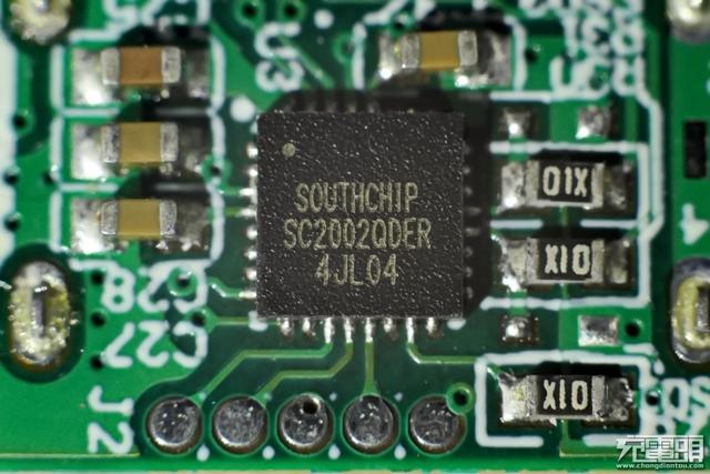 南芯协议芯片SC2002交付ANKER首款VOOC闪充充电器