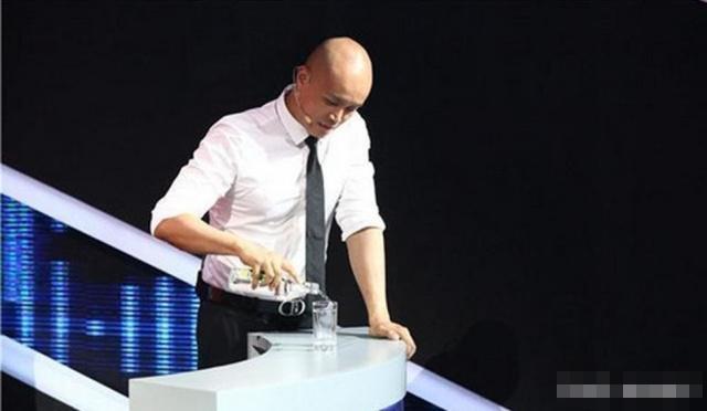 具有争议性的节目评委，宁静怼杜华，孟美岐不够格和孙燕姿同台？