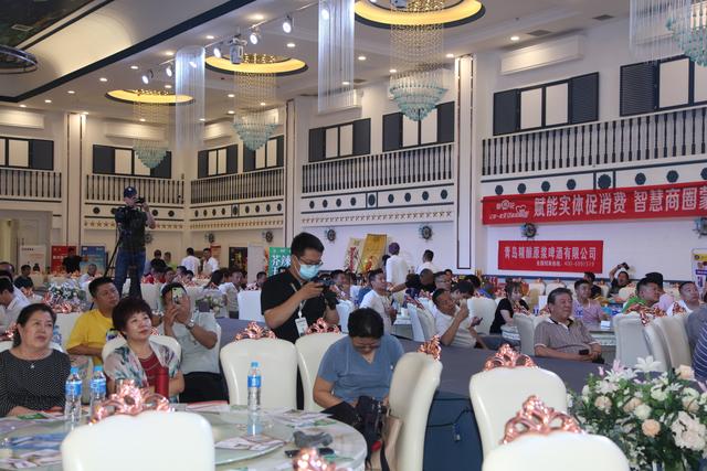 餐饮|包头烹饪餐饮饭店行业协会周年庆典暨餐饮新趋势论坛峰会举行