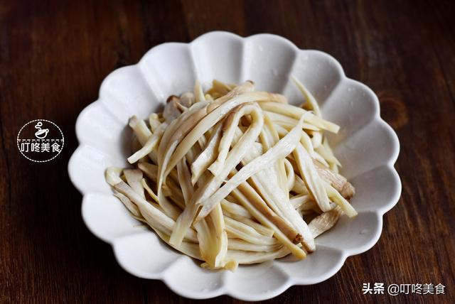 图片[5]-夏天懒人下饭菜 凉拌杏鲍菇-起舞食谱网