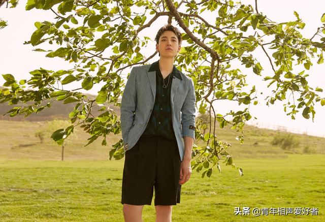 德云社当红演员杂志遇冷，十多万人预约仅卖出