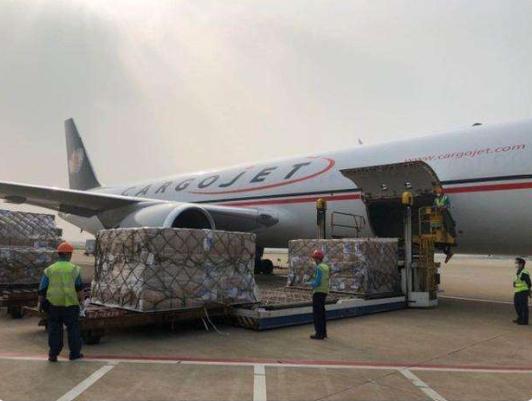 美国果然靠不住，加拿大再次将希望交给中国，