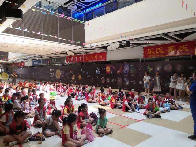 共同聚焦南昌华南城系列活动2020南昌市首届航天科普展火热进行时