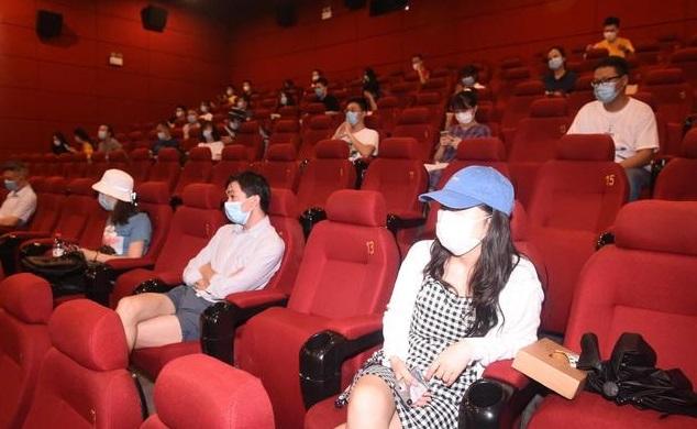 运营成本高昂、优质新片缺乏，影院复工背后的