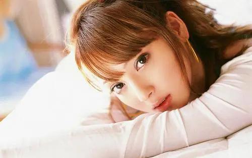 男女通吃？渣到没边？美女快跑