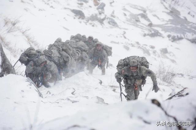 美国对俄罗斯发动全面进攻？美媒：醒醒吧，极