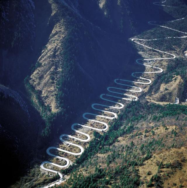 拒绝“新一线”，成都的真正雄心