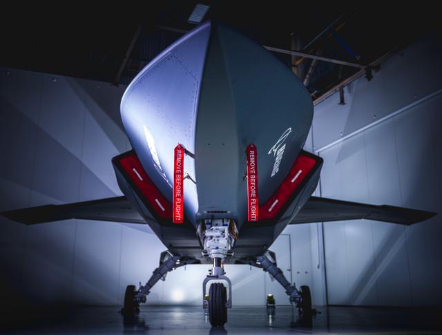 让科幻照进现实，秘密武器终于现身，现役所有