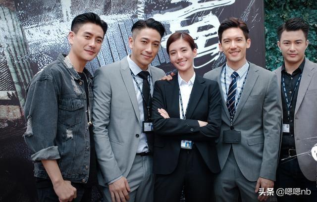 吴卓羲去黄宗泽饭店从不付钱，服务员默认，说