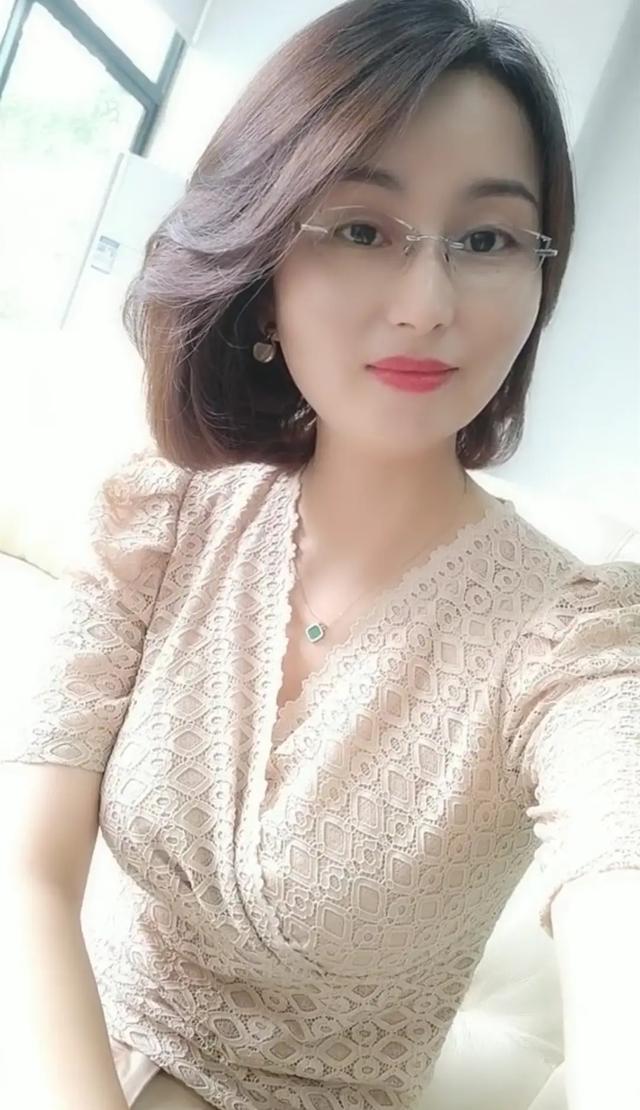 闭月羞花，沉鱼落雁