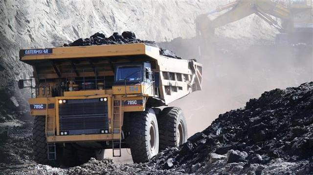 伊朗正式宣布变换国家新货币，石油出口降纪录