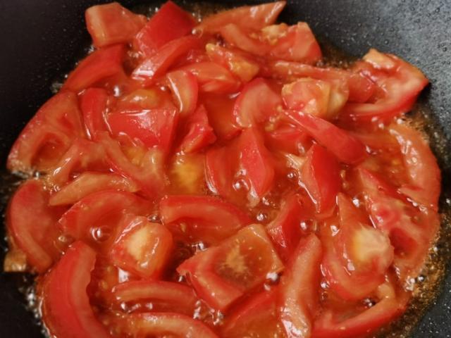 番茄炒蛋，先放盐还是后放盐，很多人把步骤搞错了，难怪不好吃