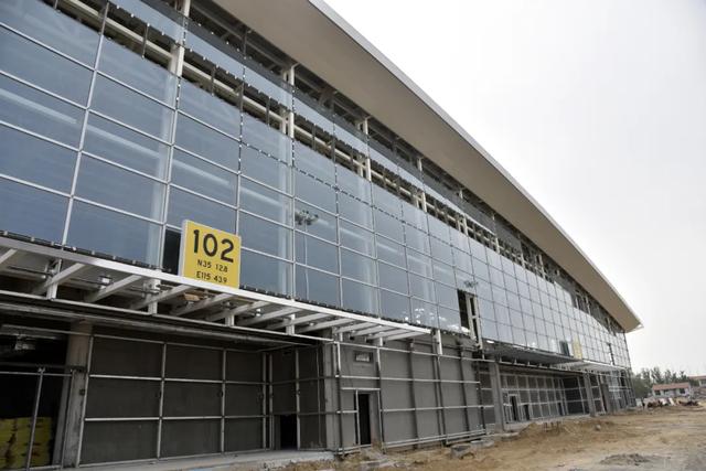 菏澤市長陳平調度牡丹機場和高鐵站建設