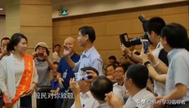 66岁高龄翻车的董明珠告诉你：彪悍才是最牛逼的