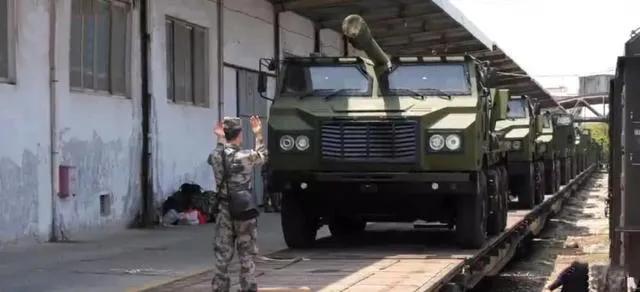 东部战区这种炮为啥引起如此轰动？说说炙手可