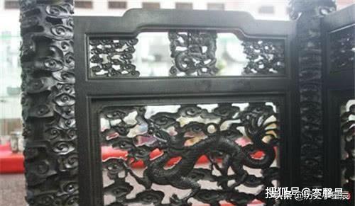 清朝3吨重龙床现世，专家要求上交国家，藏品主