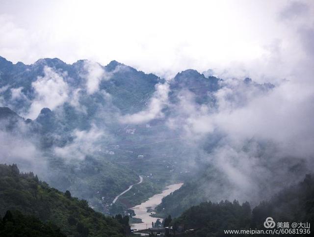 游家乡古叙扶贫公路：古蔺王大山观赏路段｛十一弯十一拐｝有感