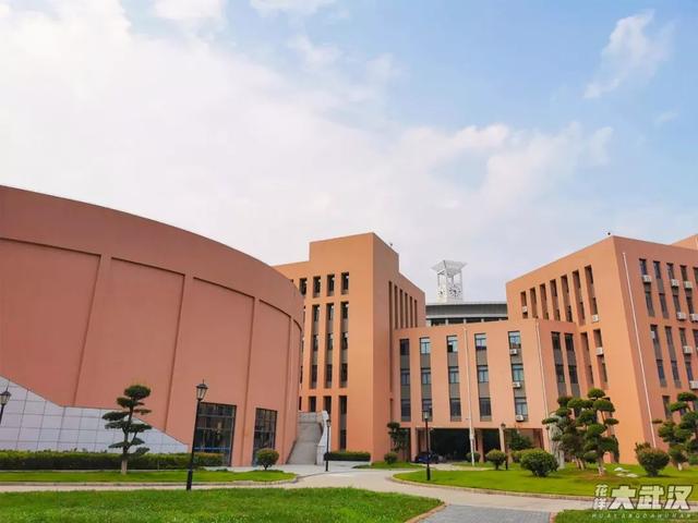 武汉科技大学，神一样的大学