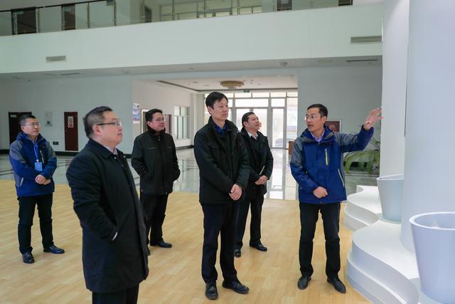 济南新材料产业园区管委会主任陈西武到企业调研