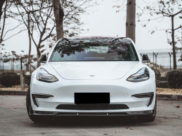 心动在3 新潮上市 CMST||Tesla Model 3改装升级