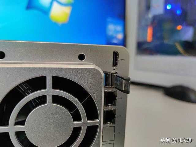 小白也能玩懂的NAS，铁威马F4-221体验