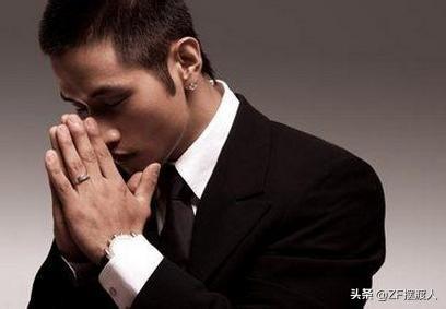 当红明星为逃兵役加入美籍，国家绝不容忍，全面封杀不得回国捞金