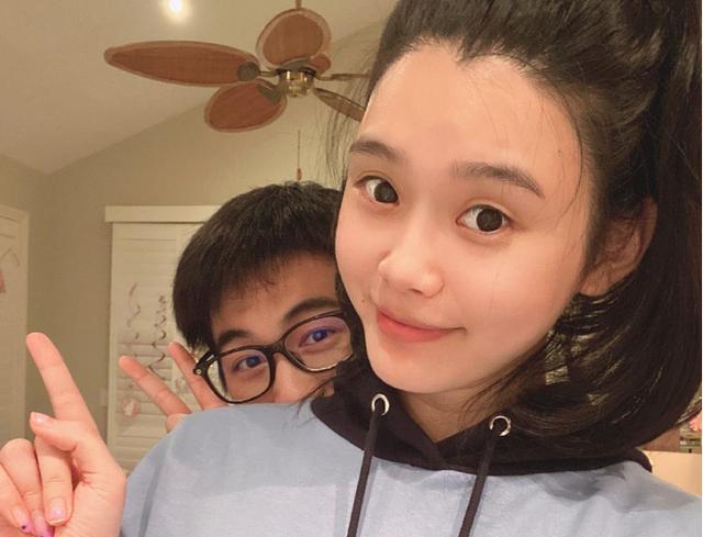 奚梦瑶宣布复工，紧跟老公何猷君的步伐，嫁入豪门仍要拼事业