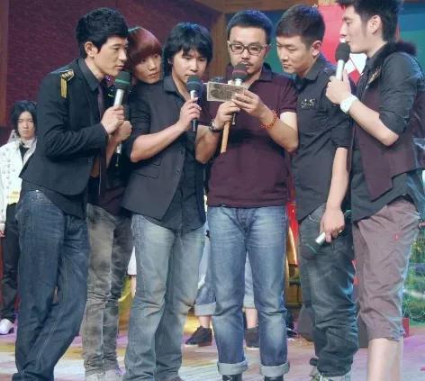 《天天向上》太倒霉？多年换主持近十人，难怪谢娜调侃永远凑不齐