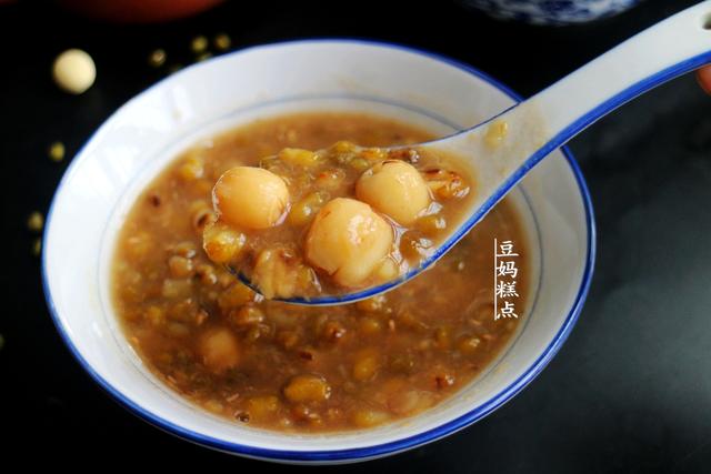 三伏天，绿豆和它才是绝配，常喝清心去火，睡眠更好