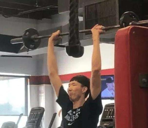 张卫平自曝，1978年被NBA相中，只是生不逢时