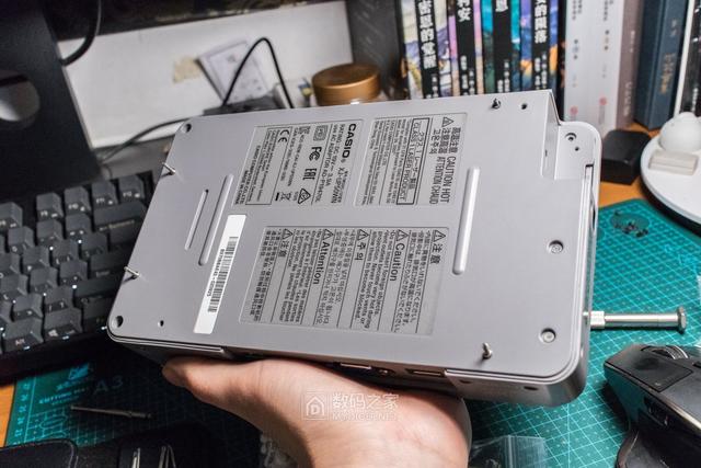 卡西欧CASIO激光+LED短焦投影仪UP50WN拆解，维修偏