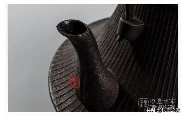 铁壶的极简主义美学