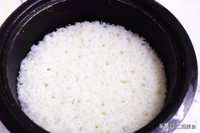 蒸米饭，冷水放大米是错的！大厨：知道这3点，米饭更加香软可口