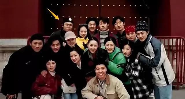 秦昊也翻车了？昔日言论被扒，嫌弃内地希望孩