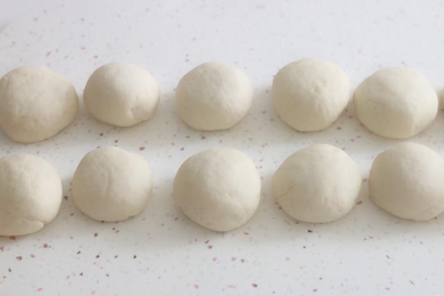 儿时最爱的糖三角的做法，不流糖不开裂，巧用筷子做出新花样