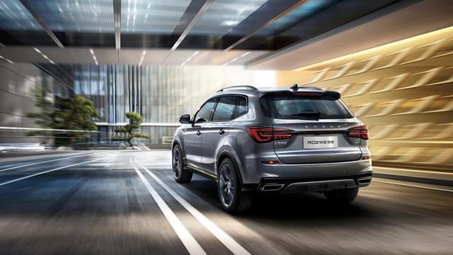 荣威车主福利速领取 雨刮更换77折、高端机油保养套餐免费抽