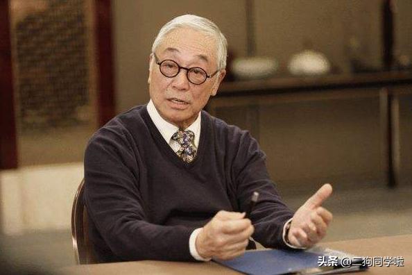 86岁“黄药师”曾江：3任老婆个个人间尤物，却差点被谢贤掌掴