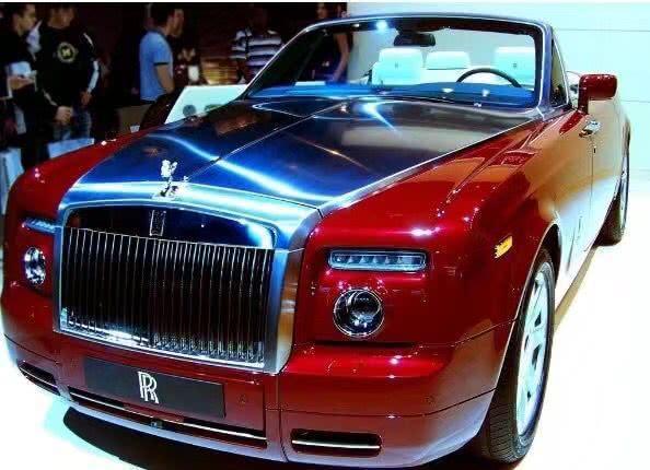 38岁南京富婆招男司机，包吃、包住月薪9万，但