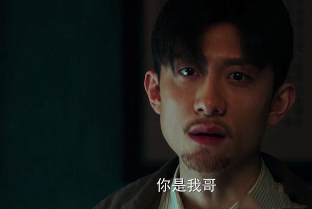 被誉为新生代演技派，与潘粤明搭戏演谍战，却成剧中最大短板