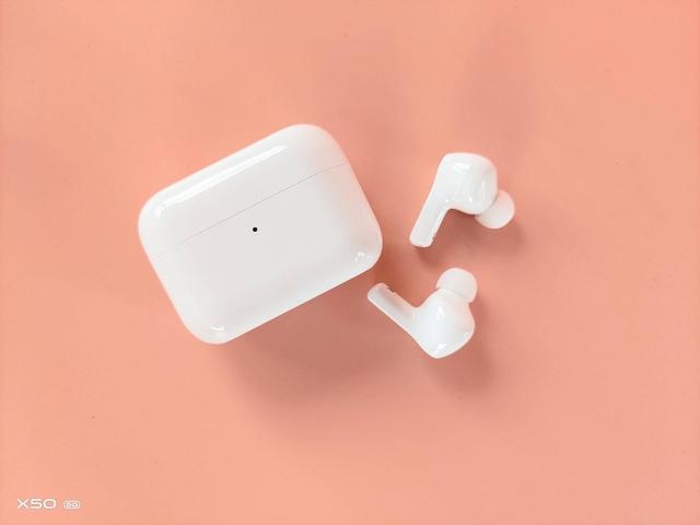 100多选什么TWS耳机？荣耀亲选 EarBuds X1 轻体验