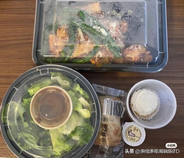 从国内回加拿大de隔离日记：隔离酒店每天吃的是这样的...