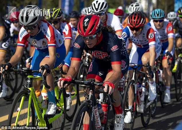 美国女军人卷入阴谋论中心 被指全球"零号病人"