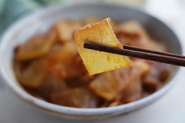 冬瓜不用再做湯了，最簡單的葷素小炒，口感一流，下飯又營養