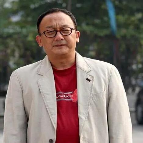 《一地鸡毛》演员现状对比，男主陈道明依然活跃，女主嫁给了导演