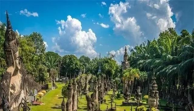 世界上最慵懒的国家，30岁就开始过养老生活，令